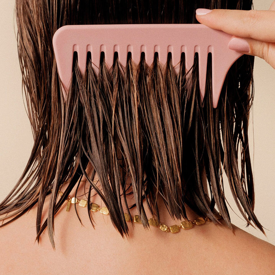 7 pasos para una rutina de cabello radiante y saludable.